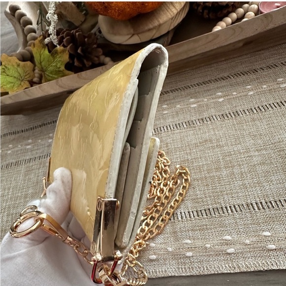 Louis Vuitton monogram vernis sarah wallet converted into crossbody - Picture 6 of 16